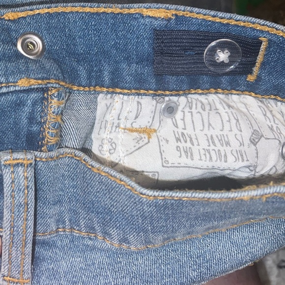 NWT Boys ThereAbouts Taper Fit Light Wash Jeans - Picture 4 of 8